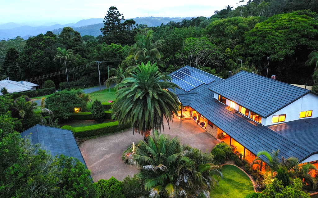 Luxury Accommodation In Mt Tamborine For An Otherworldly Escape ...